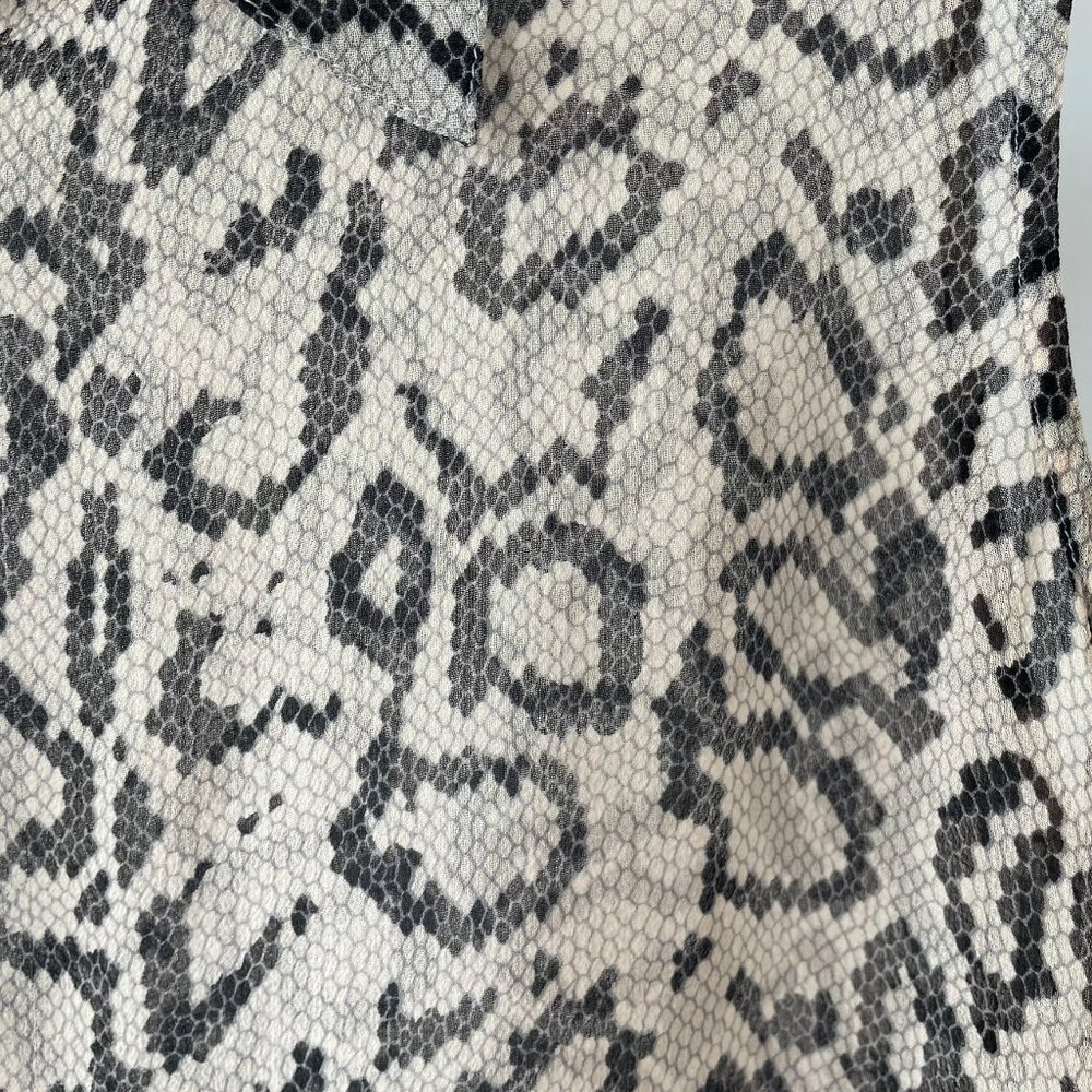 100% Silk Sleeveless Snakeskin Button-up Blouse - Picture 2 of 5